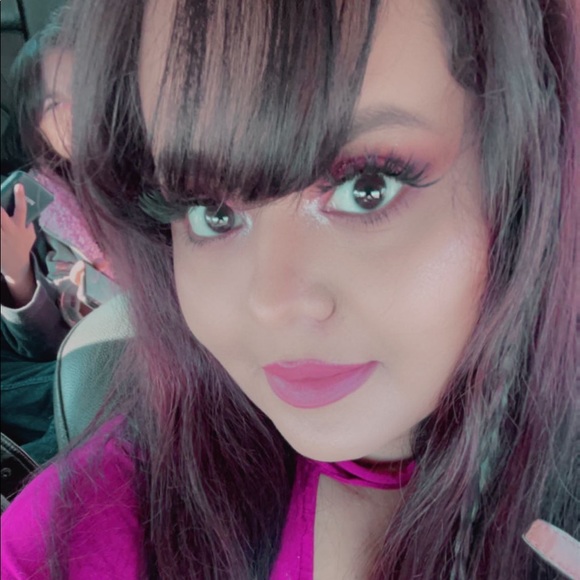 Meet your Posher, Elizandra - Picture 2 of 2